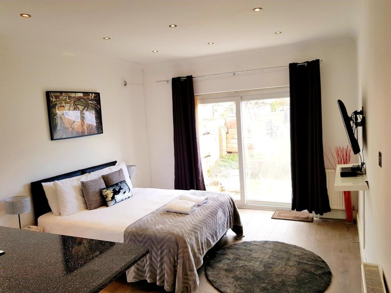Bed and Breakfast Cogie Abode Энфилд Номер фото