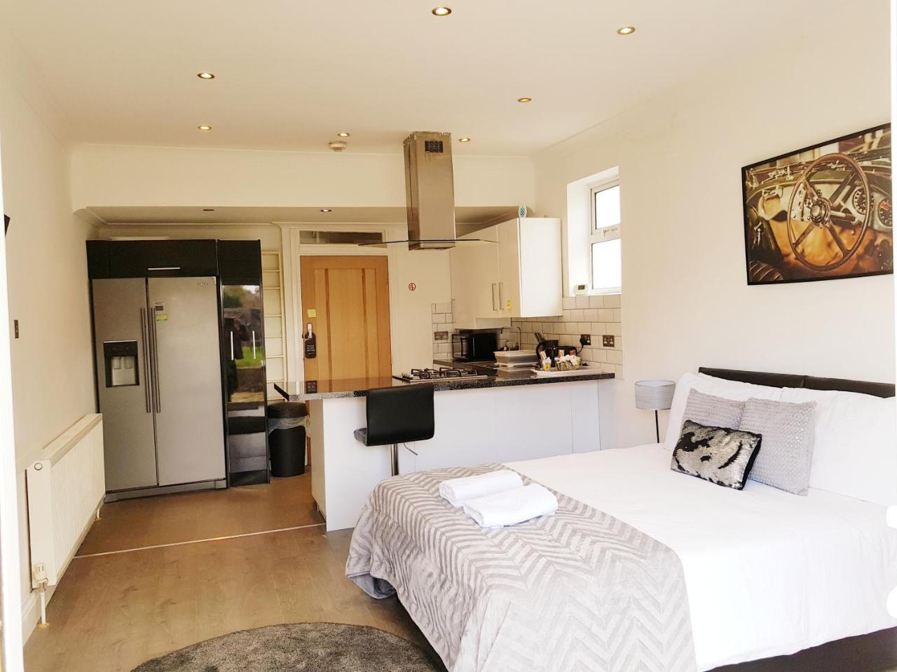 Bed and Breakfast Cogie Abode Энфилд Номер фото