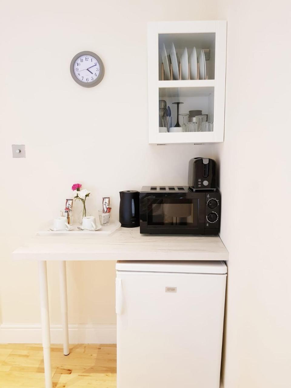 Bed and Breakfast Cogie Abode Энфилд Экстерьер фото