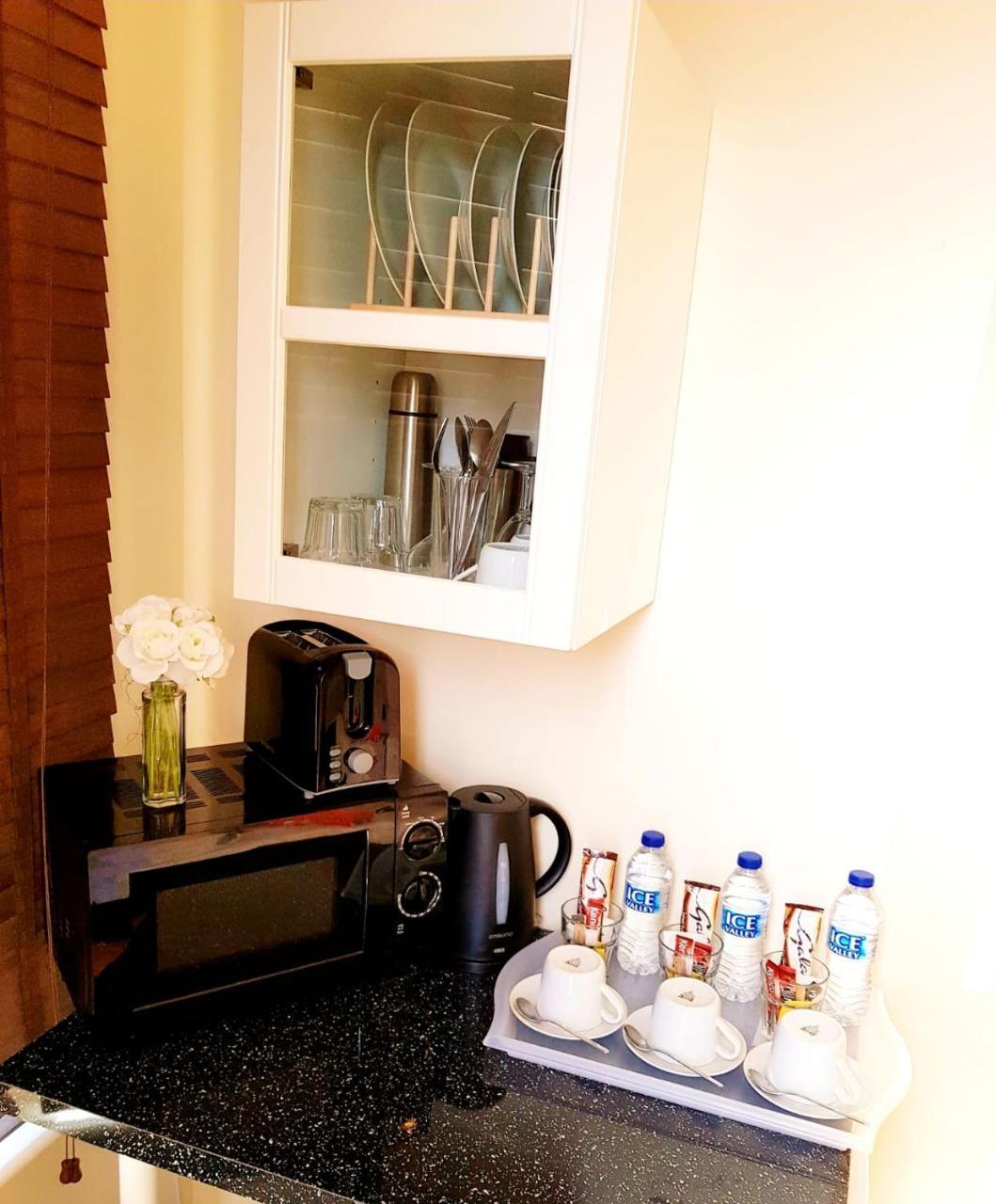 Bed and Breakfast Cogie Abode Энфилд Экстерьер фото