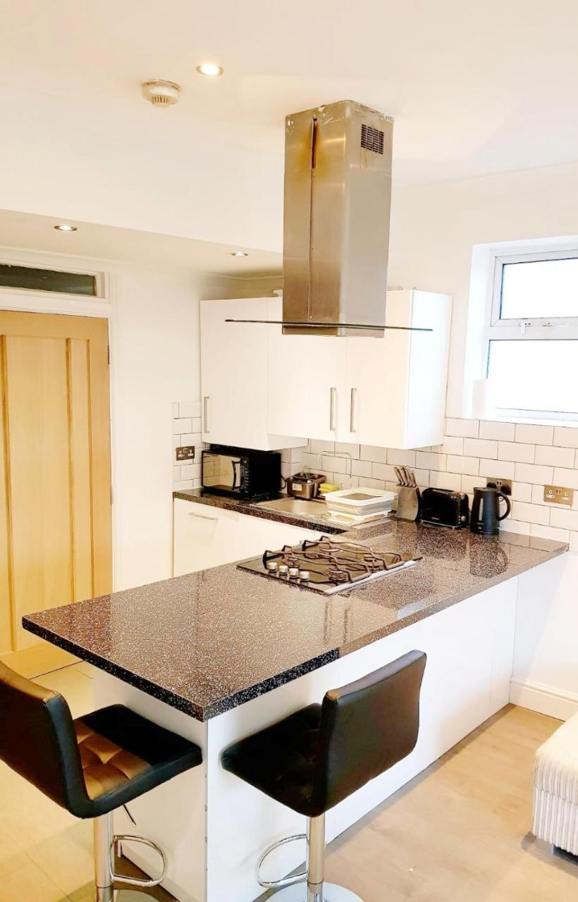 Bed and Breakfast Cogie Abode Энфилд Экстерьер фото